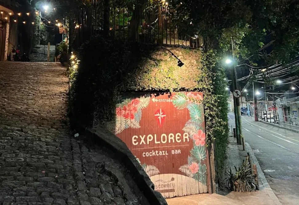 Mixology in Santa Teresa - Terrace & Bay View - Image